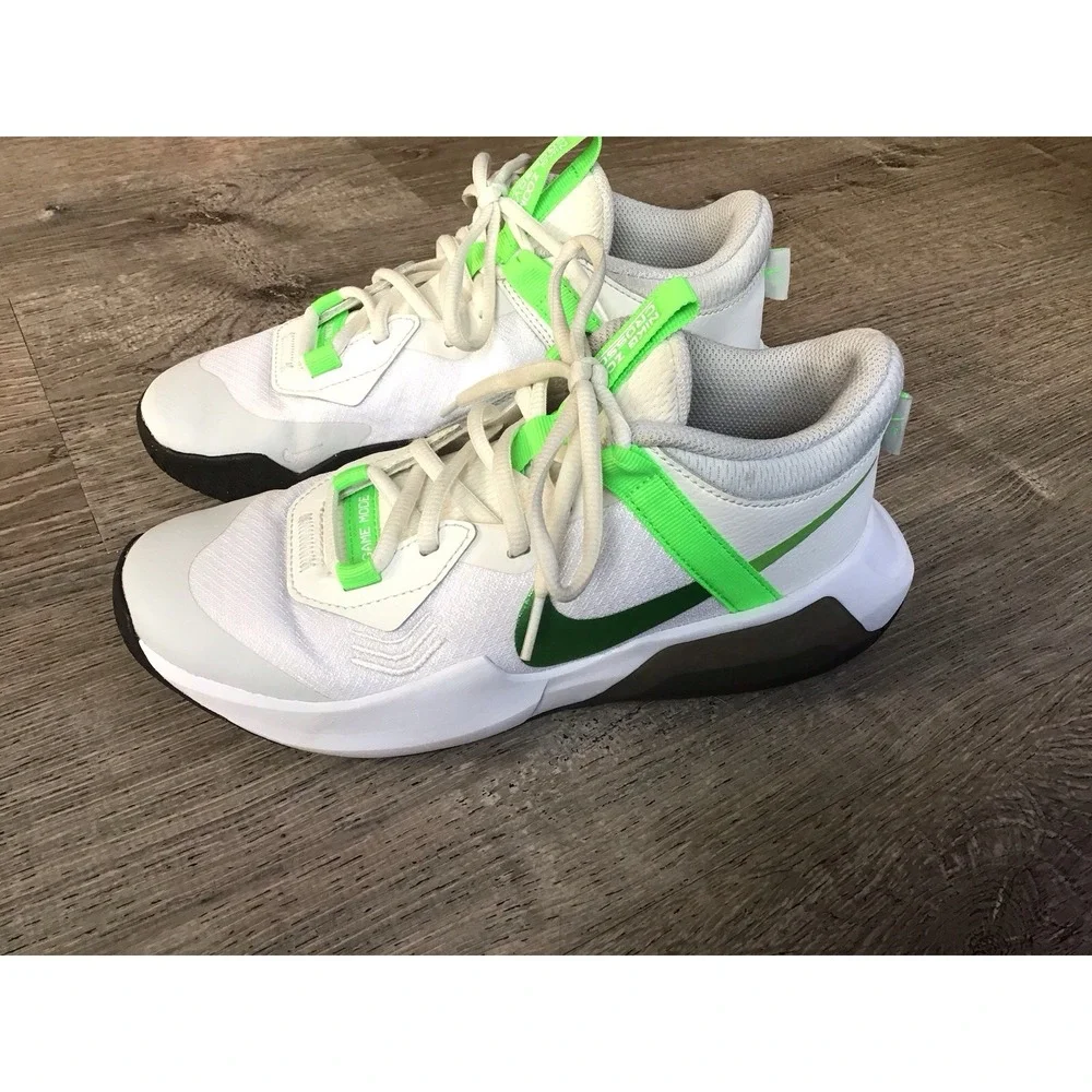 Nike Air Zoom Crossover Basketball Shoes Youth Sz 5Y Green White